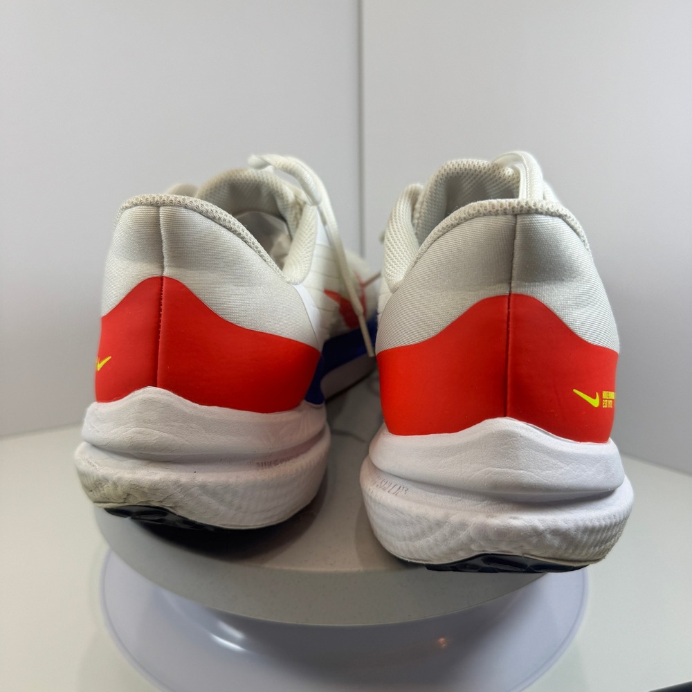 Nike Winflo 10 Men's Running Shoes White Red Blue‎ Lightweight Size 11.5 - Picture 3 of 11